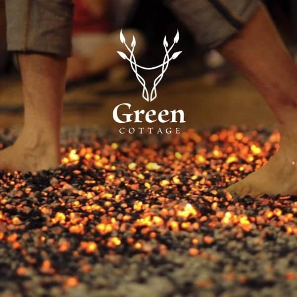 Walking on fire (teambuilding)